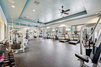 Fitness club with weights